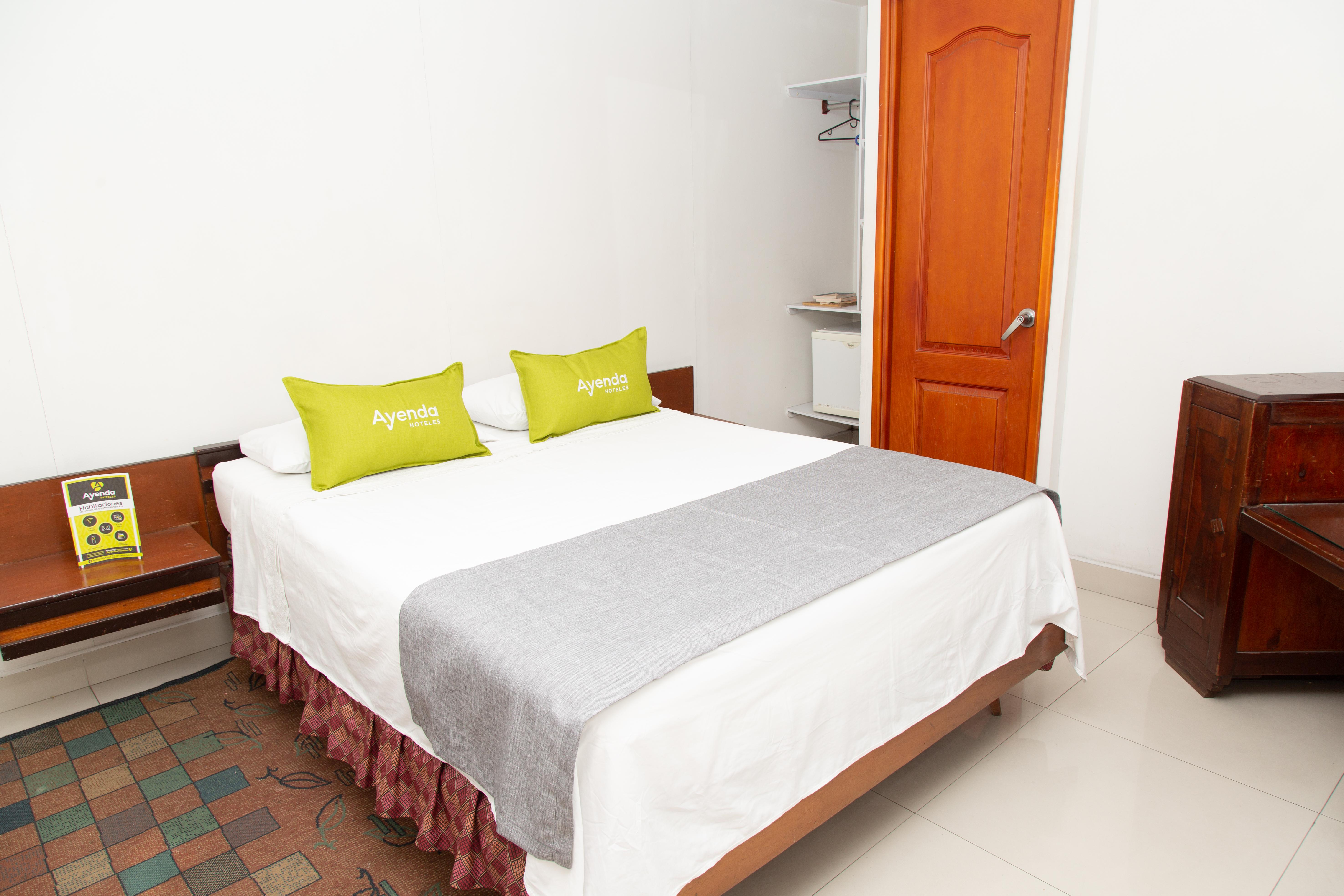 Ayenda 1131 Casa Valencia Hotel มานิซาเลส ภายนอก รูปภาพ